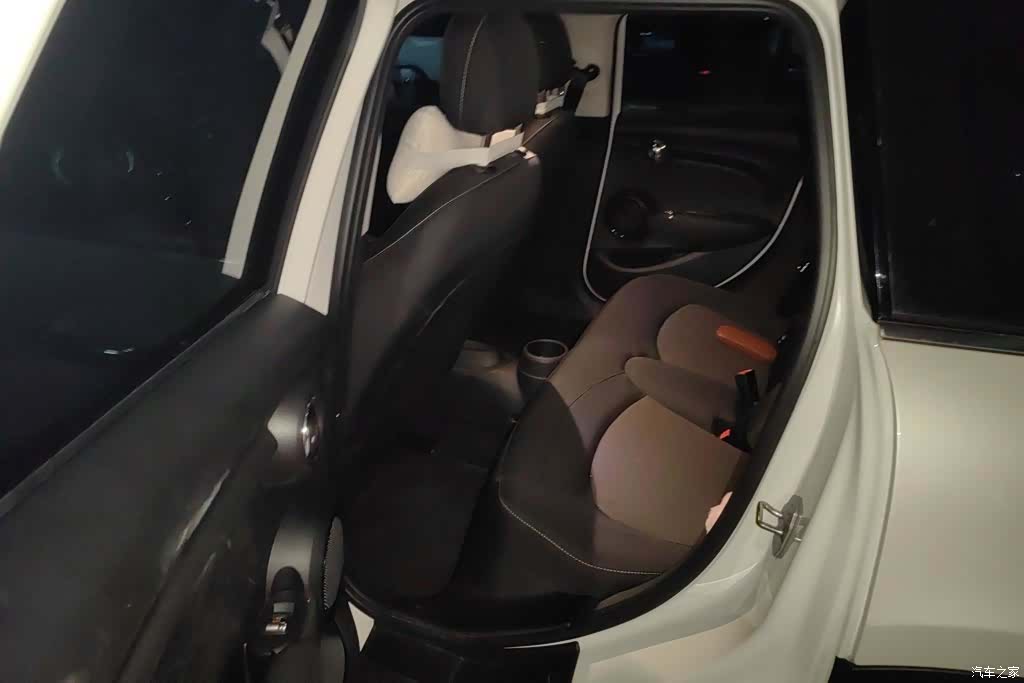 Mini ONE, 2024 11