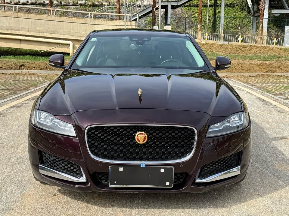Jaguar XFL