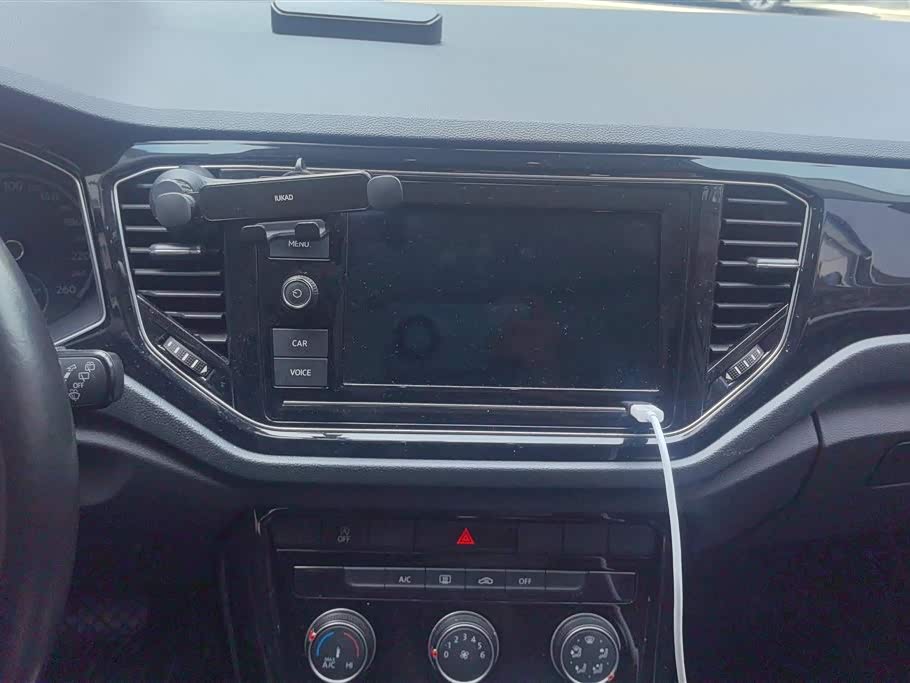 Volkswagen T-ROC exploring Songs