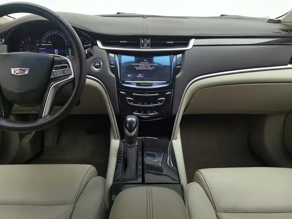 Cadillac XTS