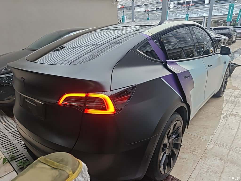 Tesla Model Y, 2021 7