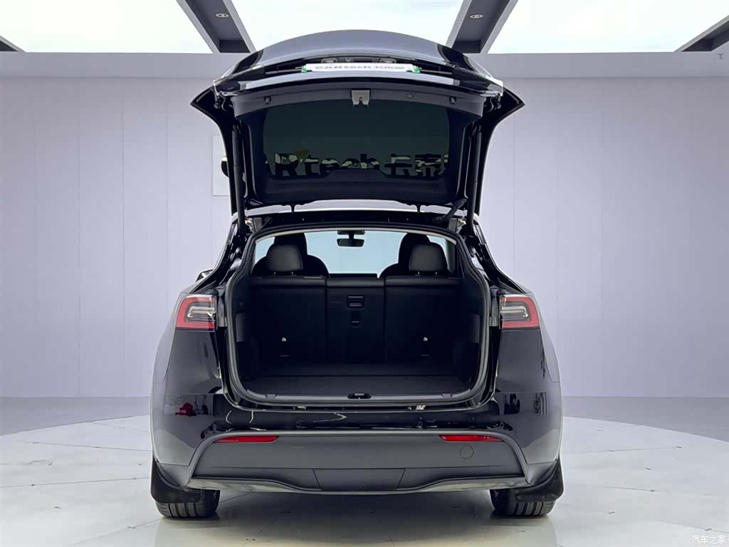 Tesla Model Y, 2022 9