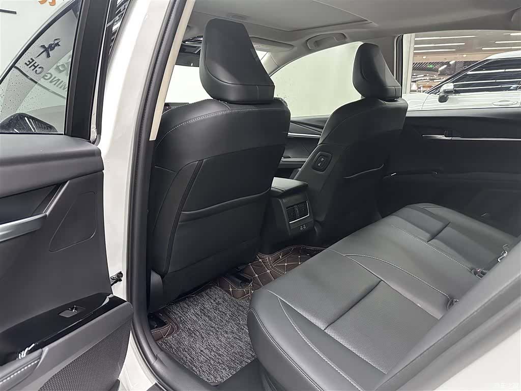 Toyota Camry, 2024 19