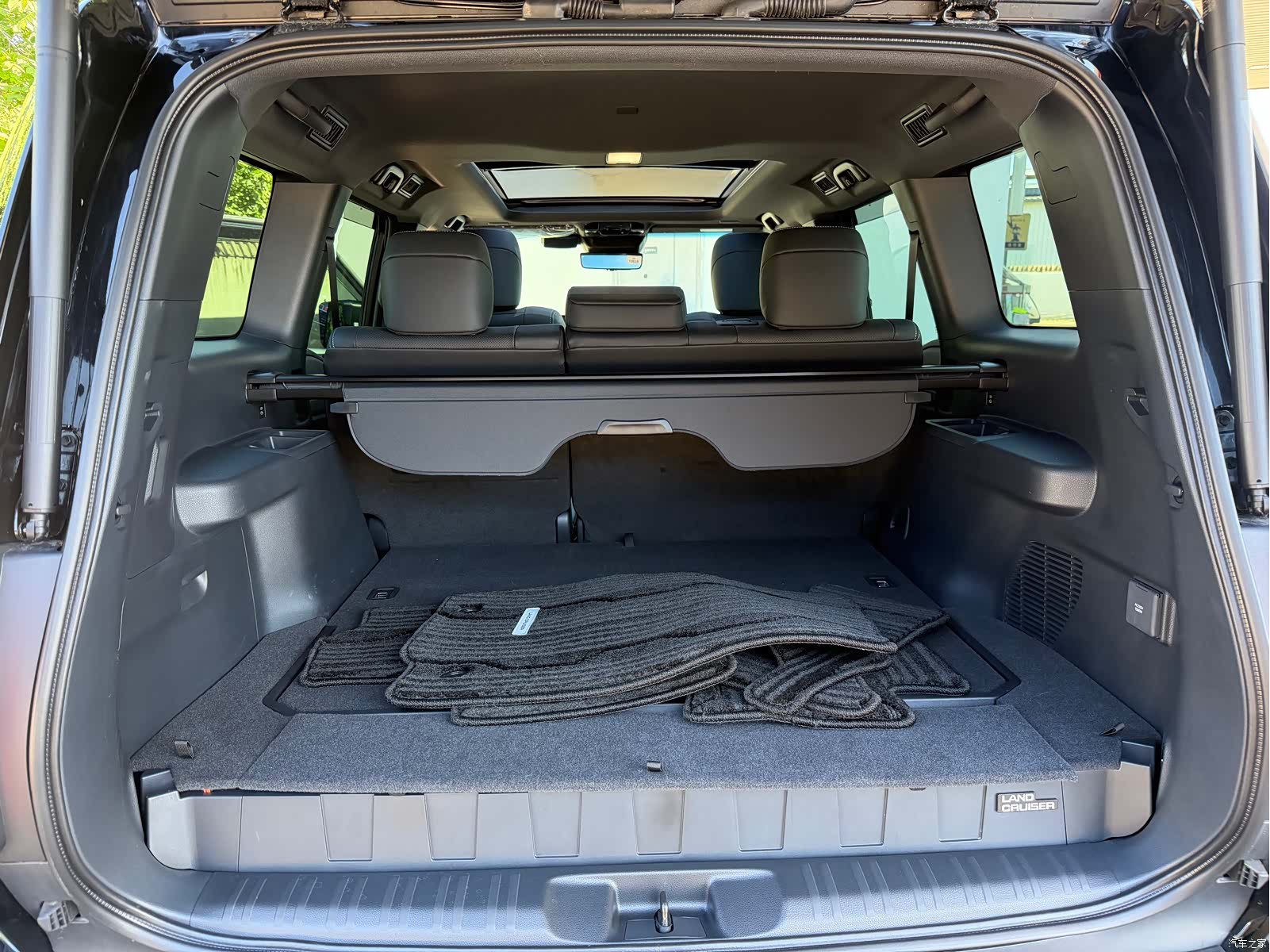 Toyota Prado, 2026 18