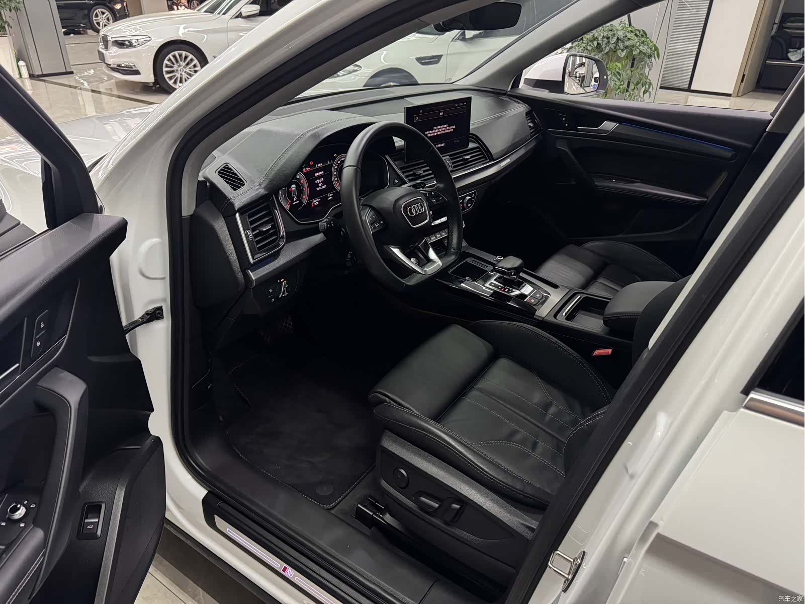 Audi Q5L, 2022 7