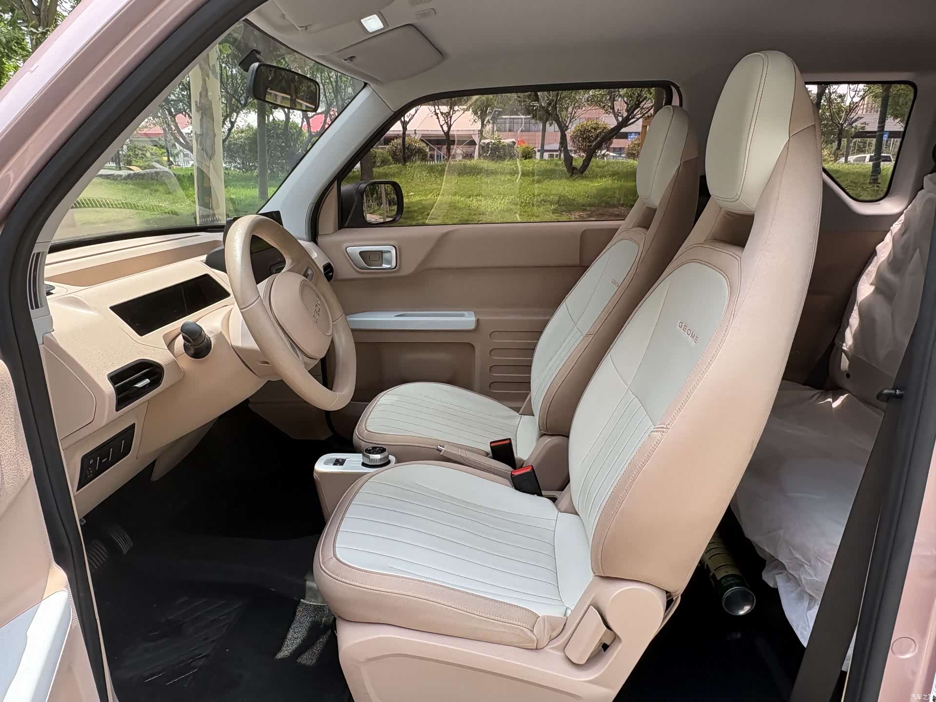 Geely Panda, 2023 10