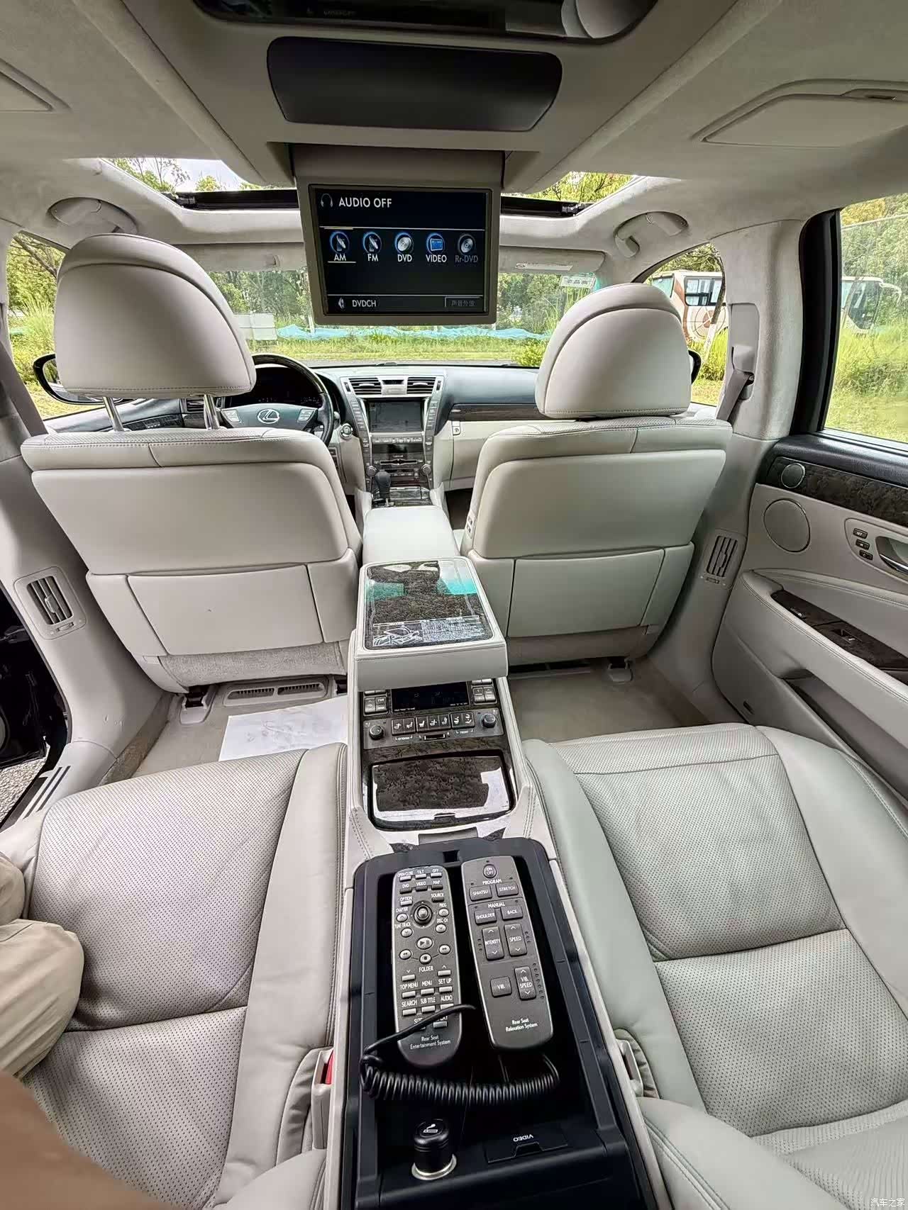 Lexus LS, 2007 15