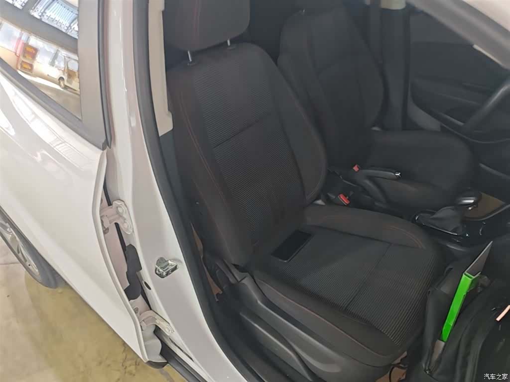 Buick Encore, 2017 25