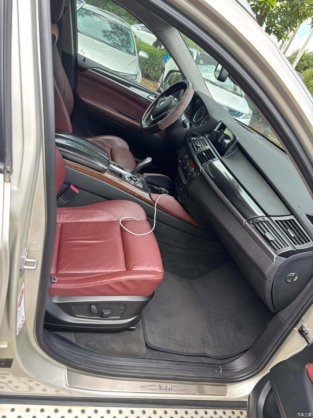 BMW X6, 2011 10