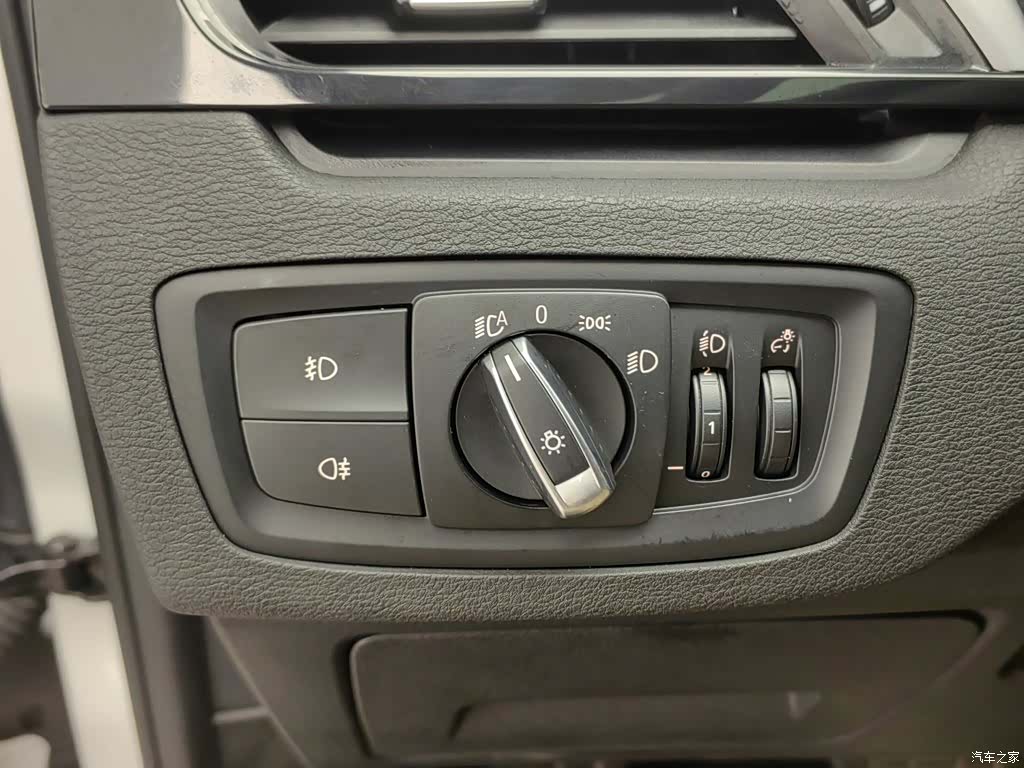 BMW X1, 2019 21