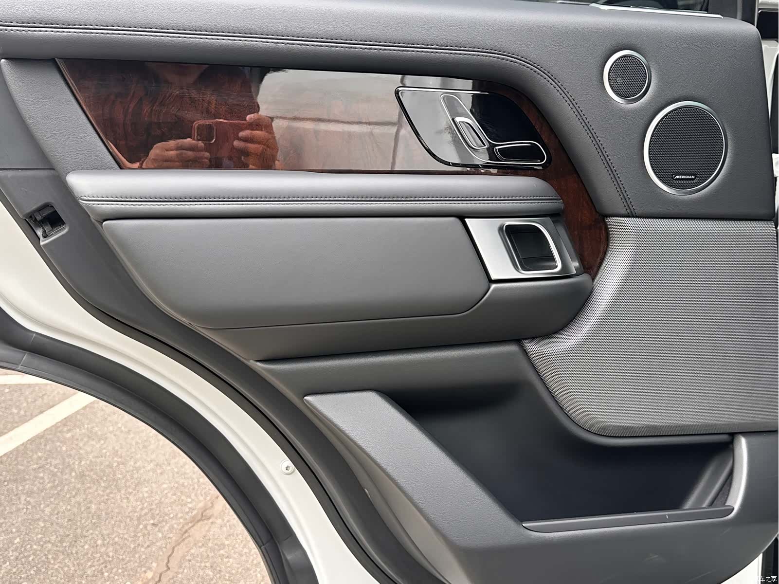 Land Rover Range Rover, 2020 16