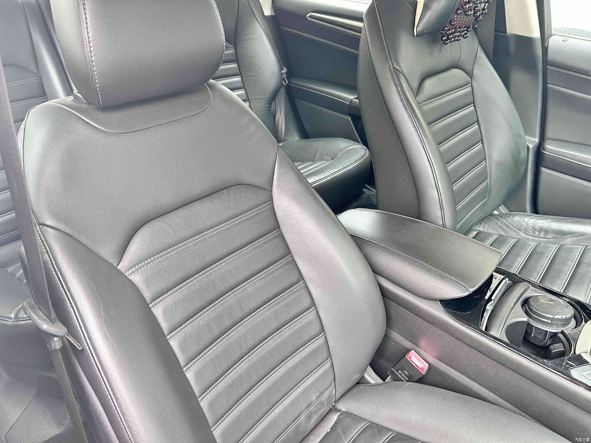 Ford Mondeo, 2015 13