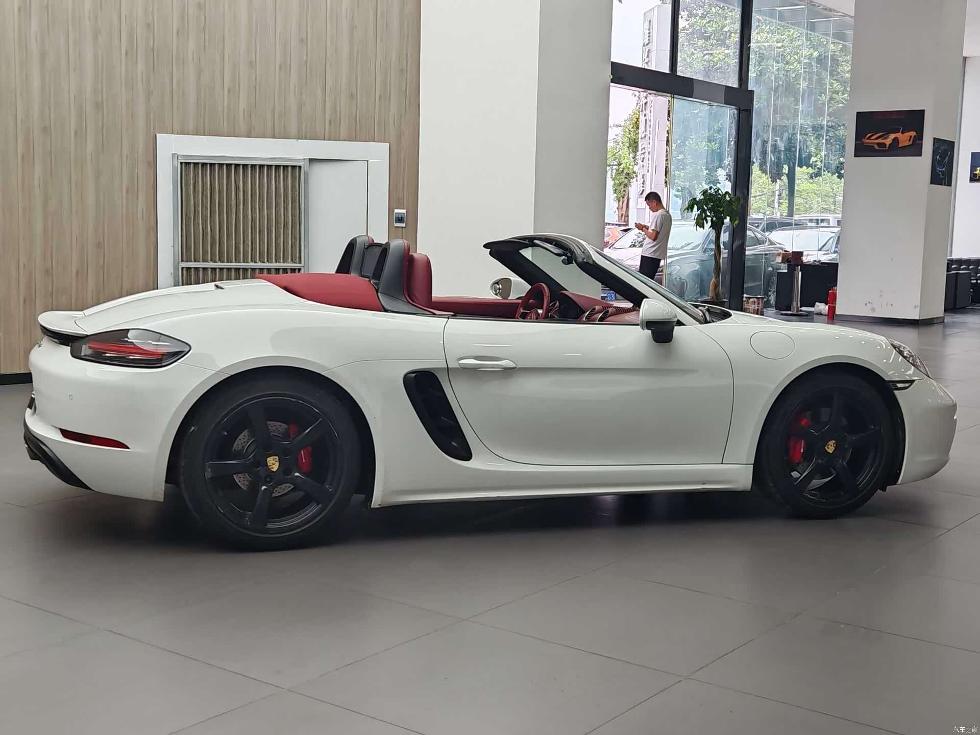 Porsche Boxster, 2017 9