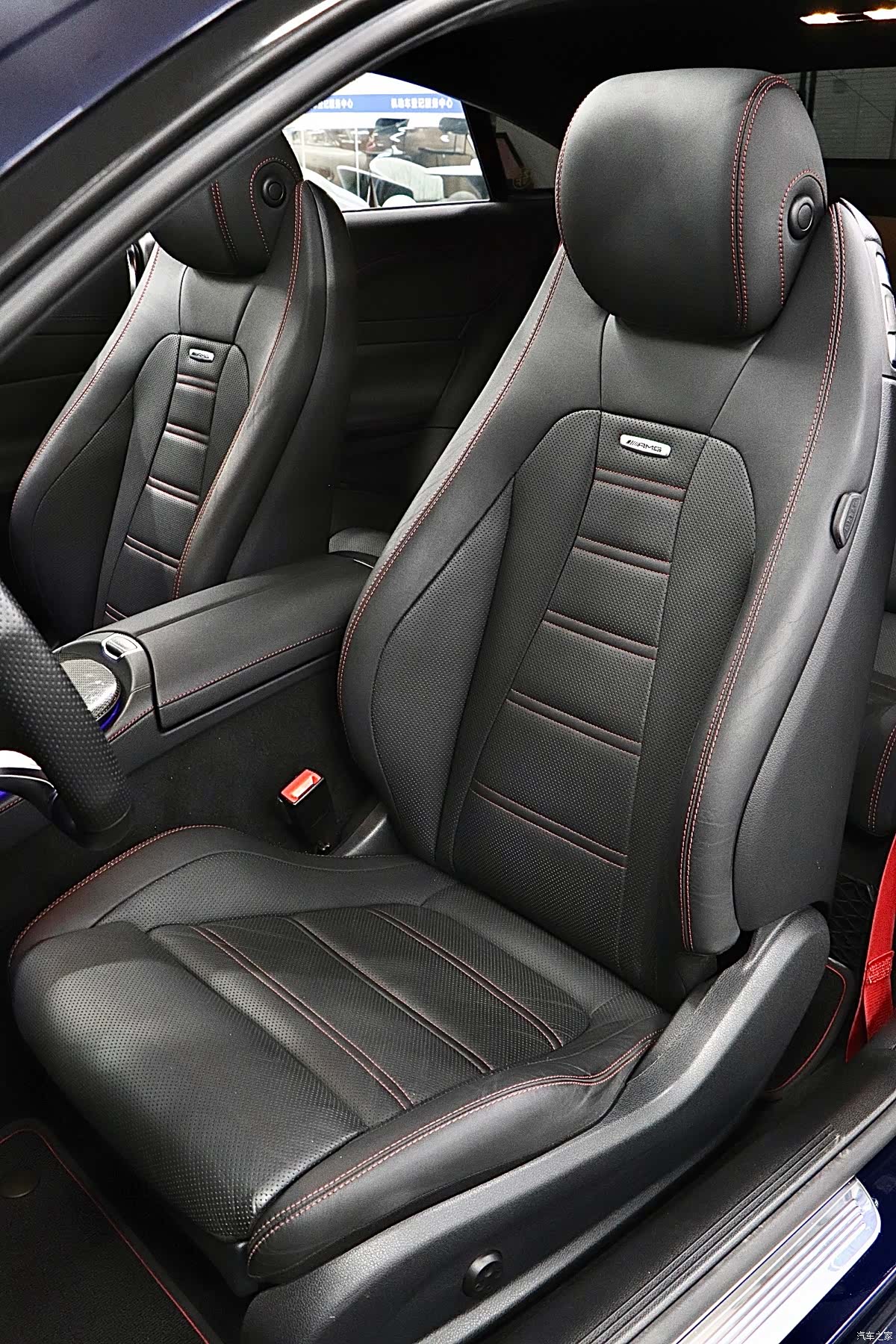 Mercedes-Benz E-Class, 2019 12