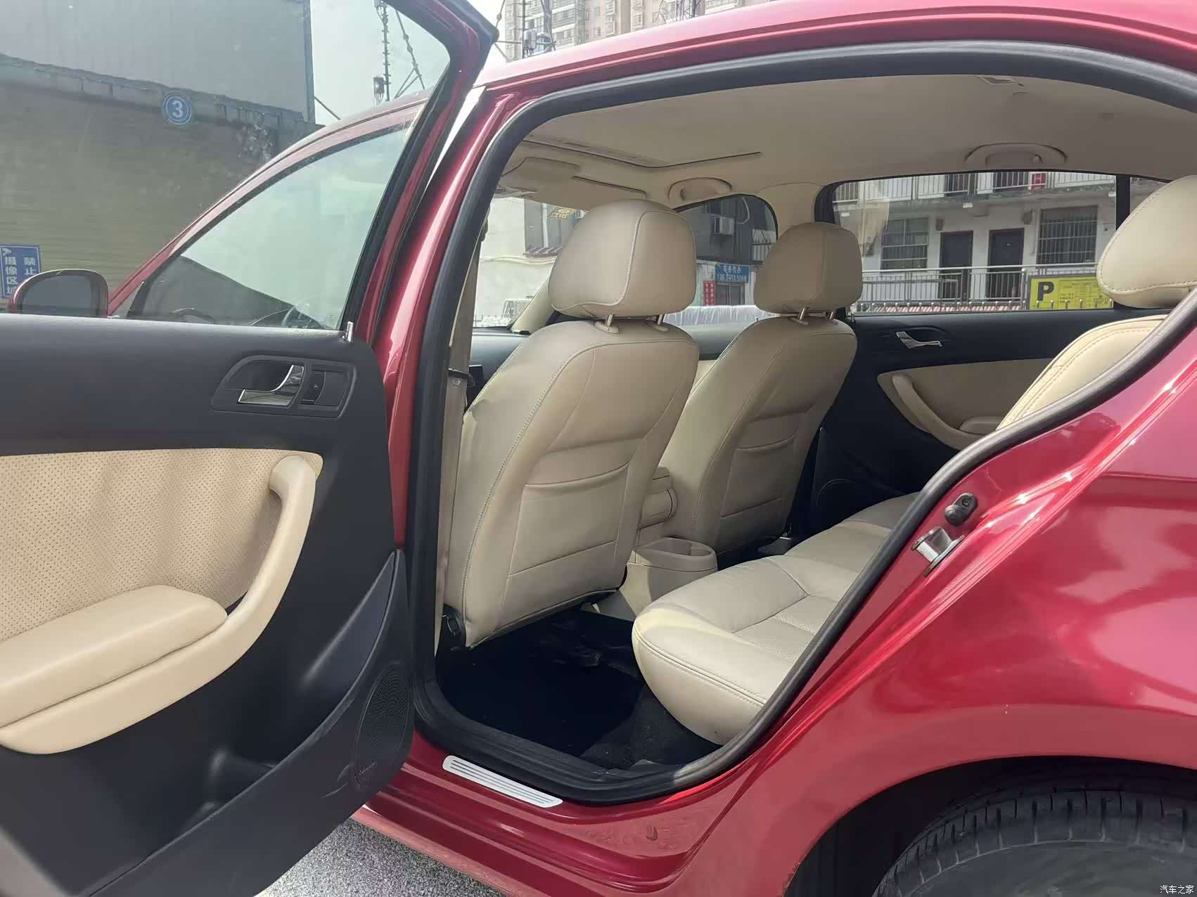 Volkswagen Lavida, 2011 9
