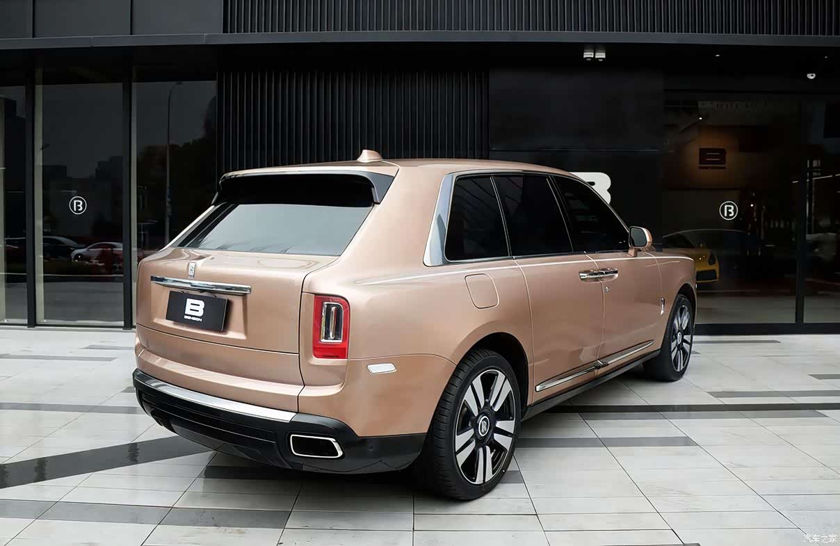 Rolls-Royce Cullinan, 2020 7