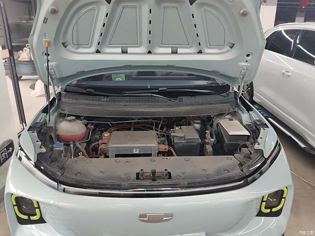 Geely E, 2022 20