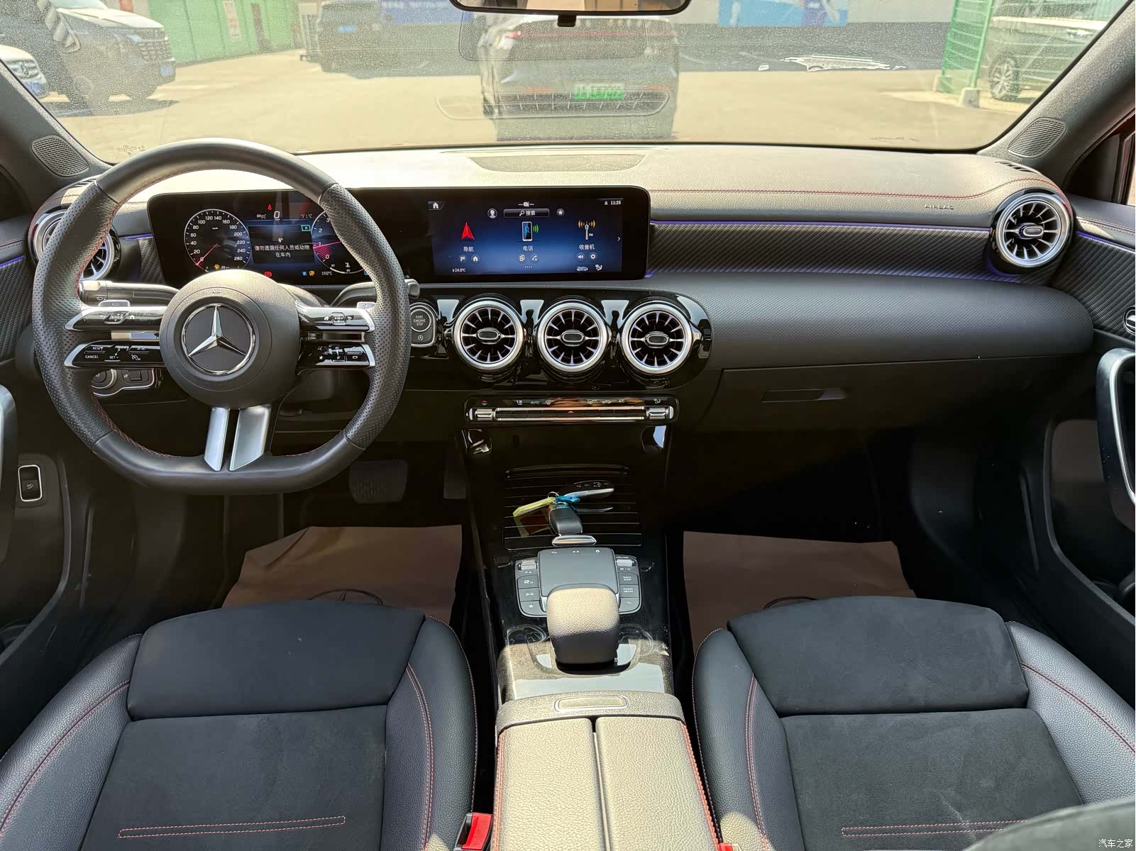 Mercedes-Benz A-Class, 2024 11