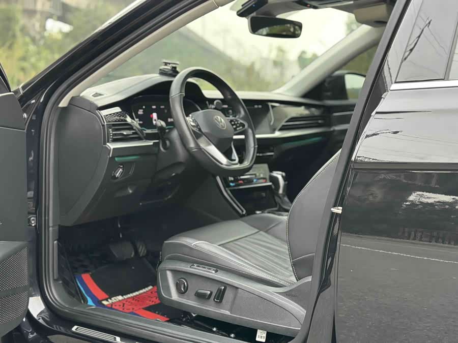 Volkswagen Passat 2022, фото 11