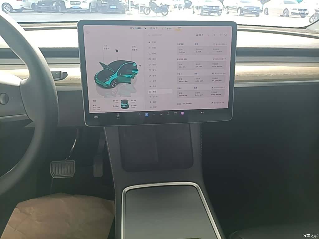 Tesla Model Y, 2022 13