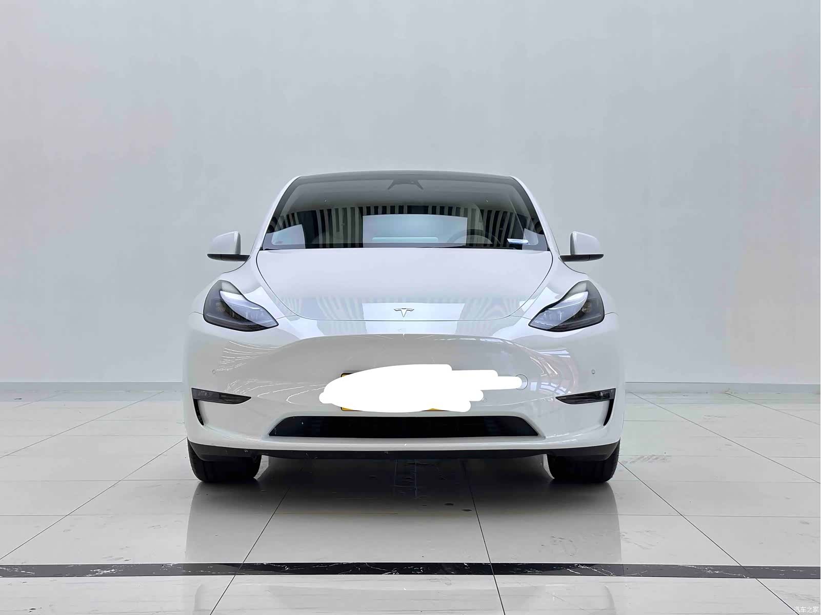 Tesla Model Y, 2023 2