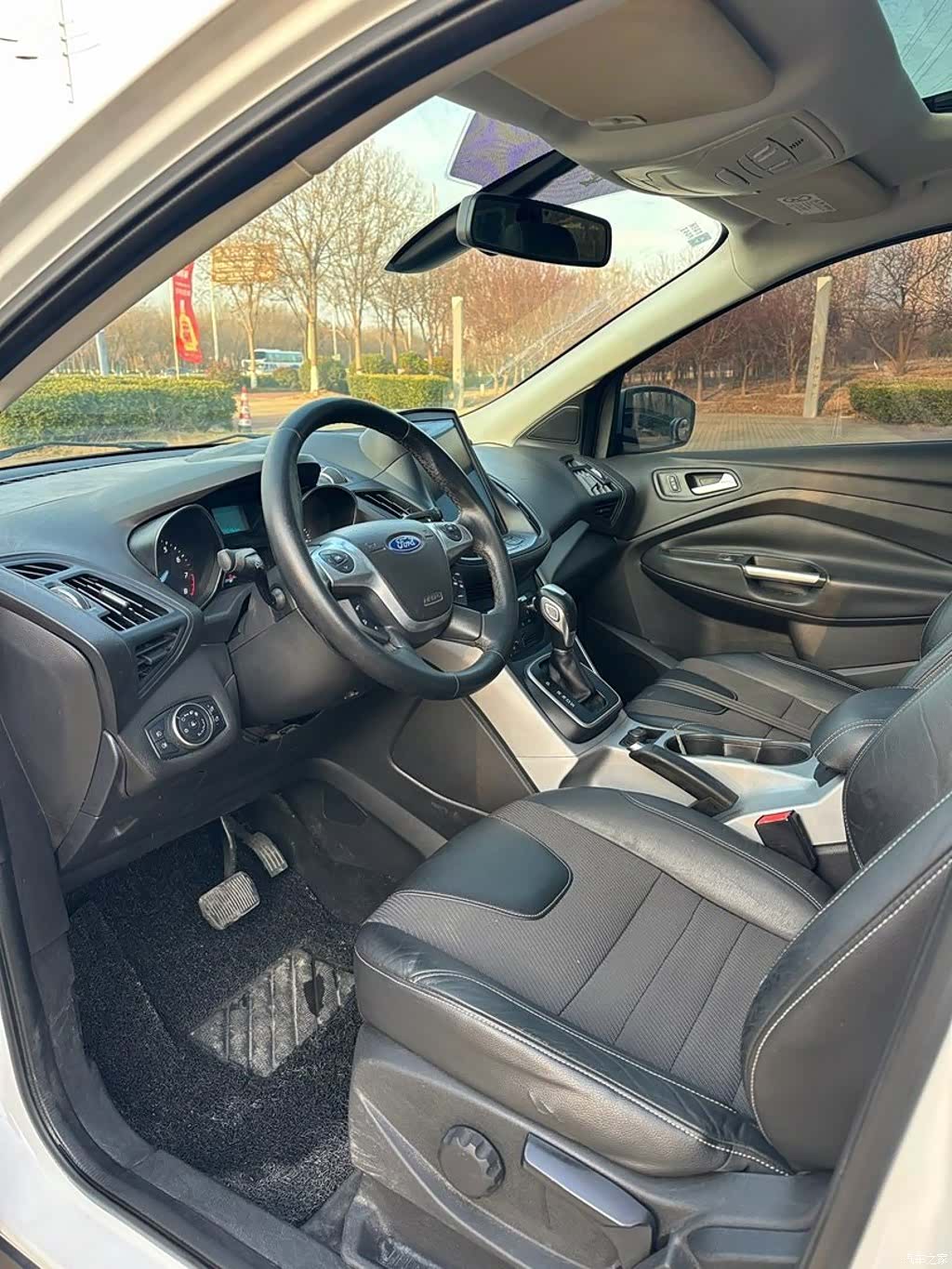 Ford Kuga, 2014 8
