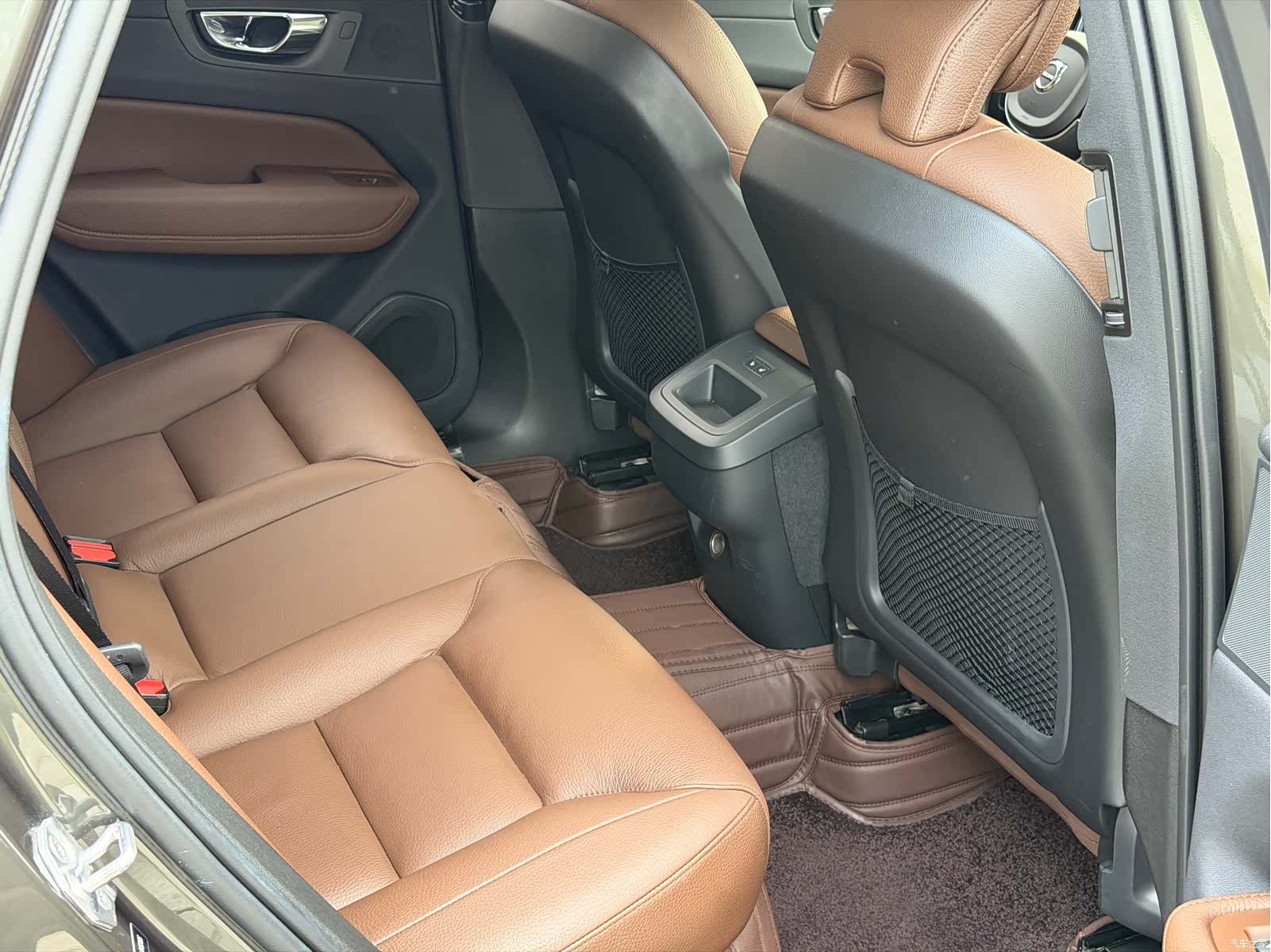 Volvo XC60, 2019 11