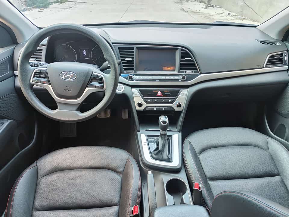 Hyundai Lead