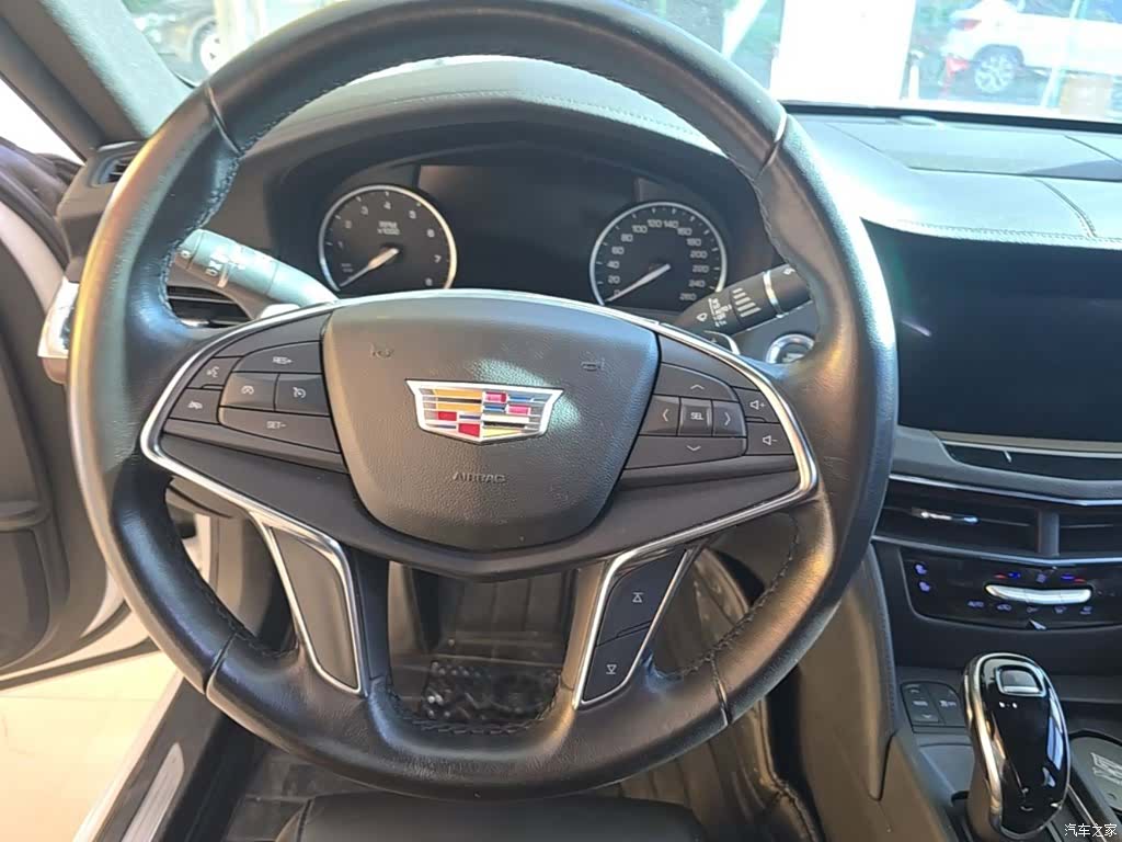 Cadillac CT6, 2021 11