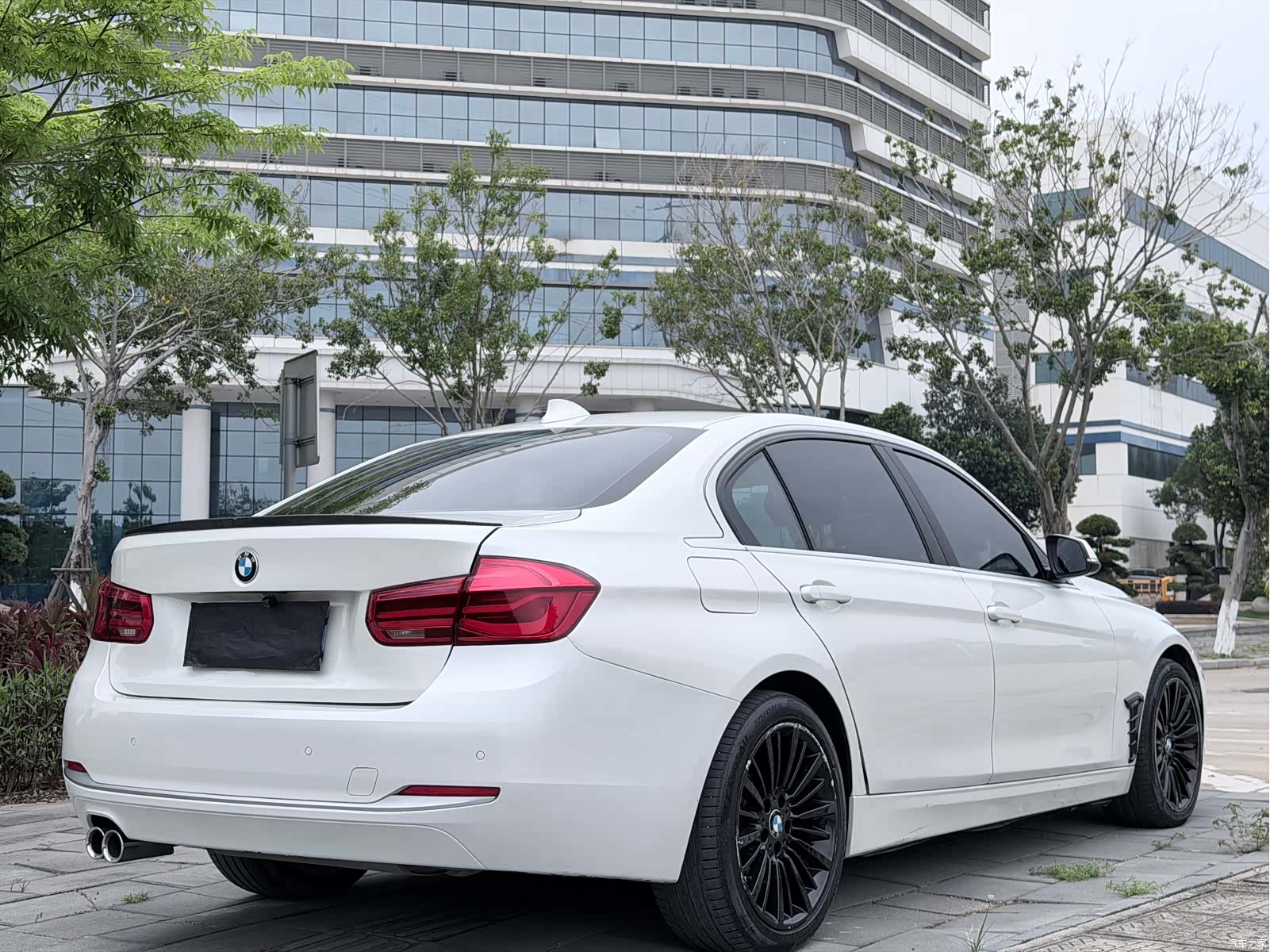 BMW 3 Series, 2018 7