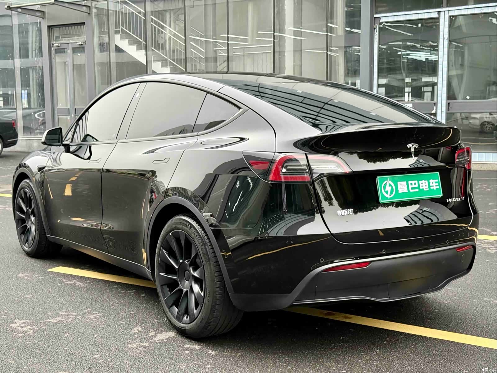Tesla Model Y, 2022 7