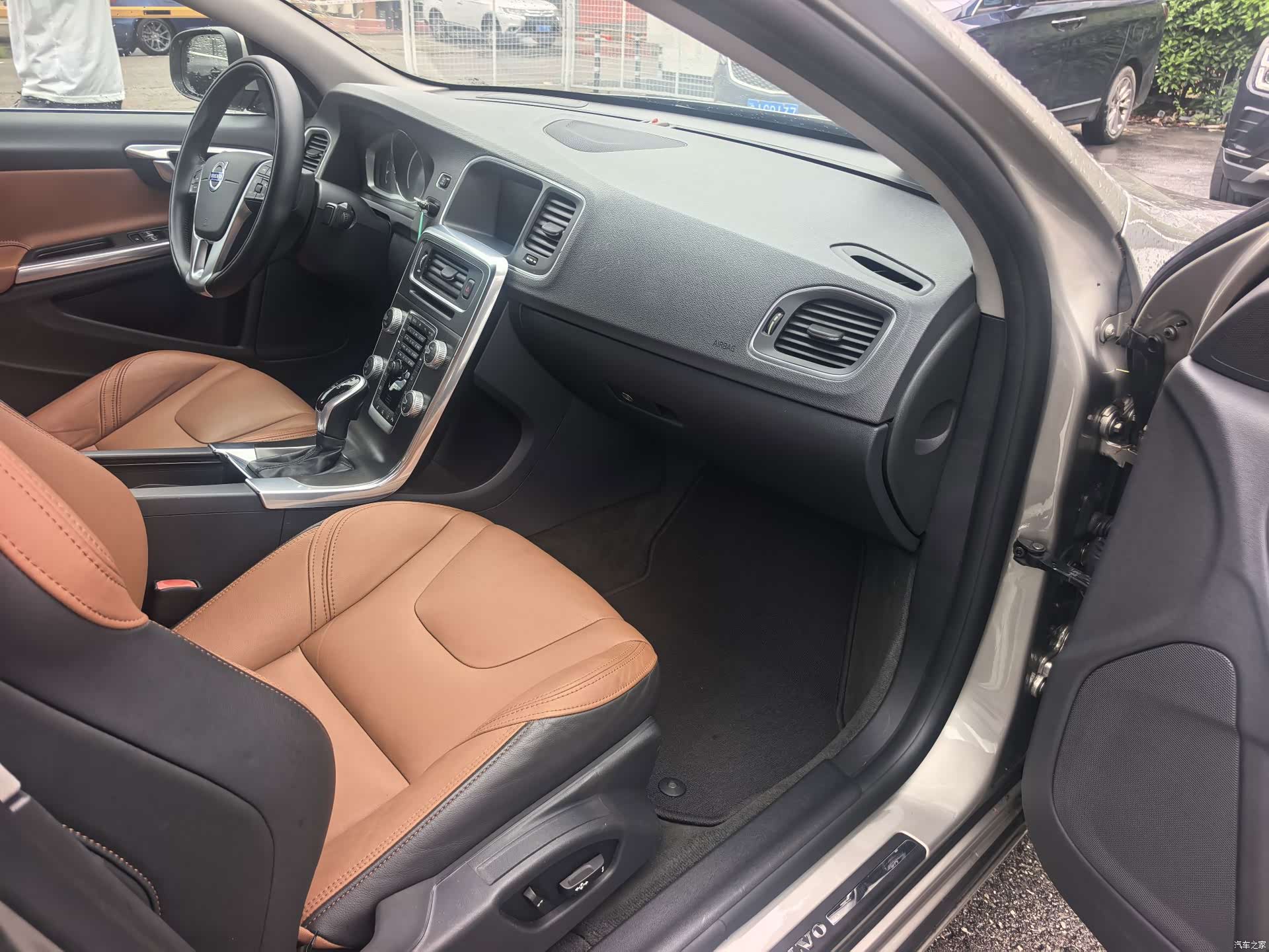 Volvo S60, 2015 21