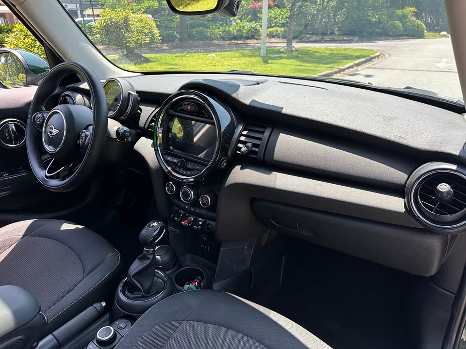 MINI MINI