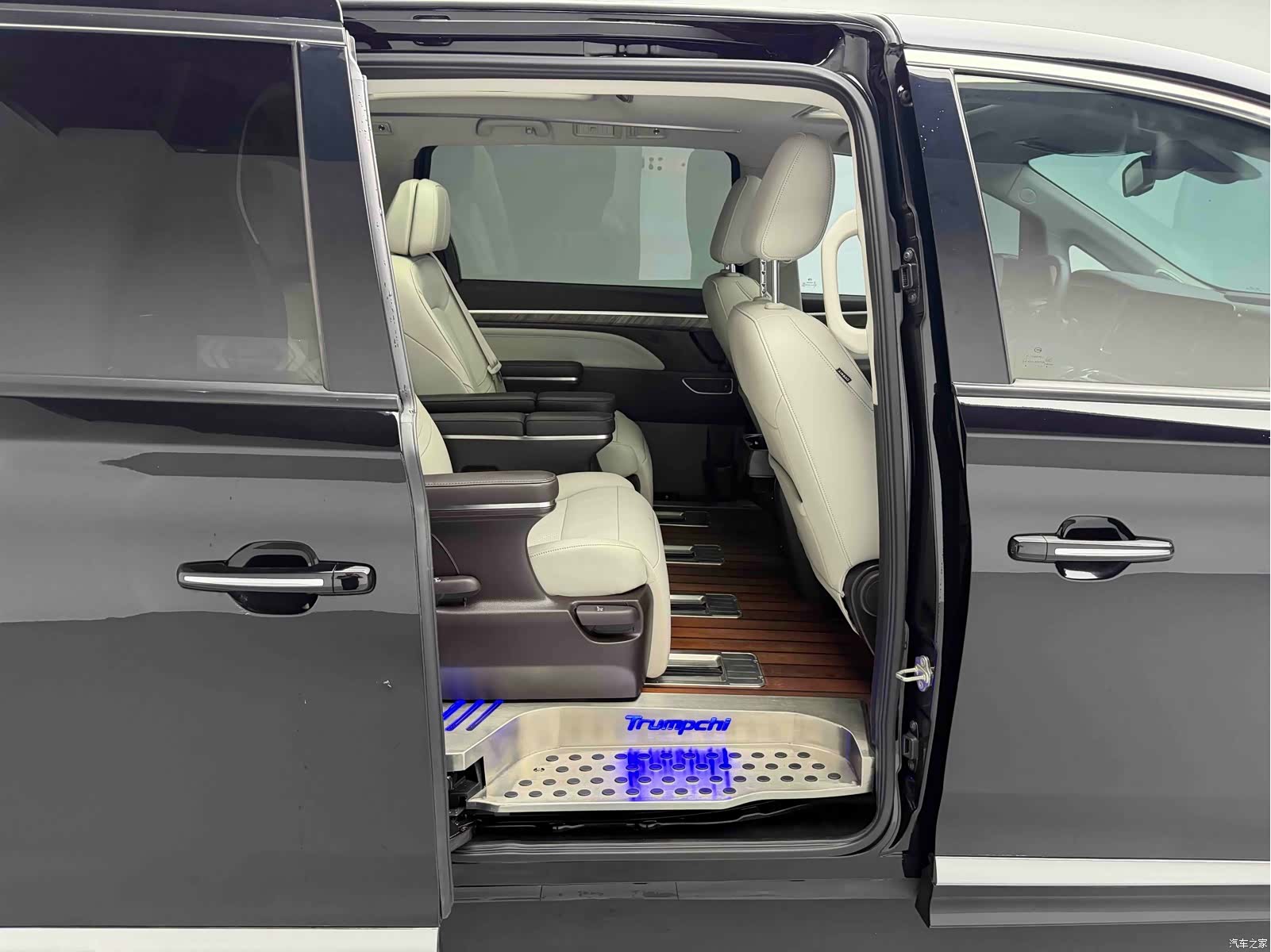 Trumpchi M8, 2021 23