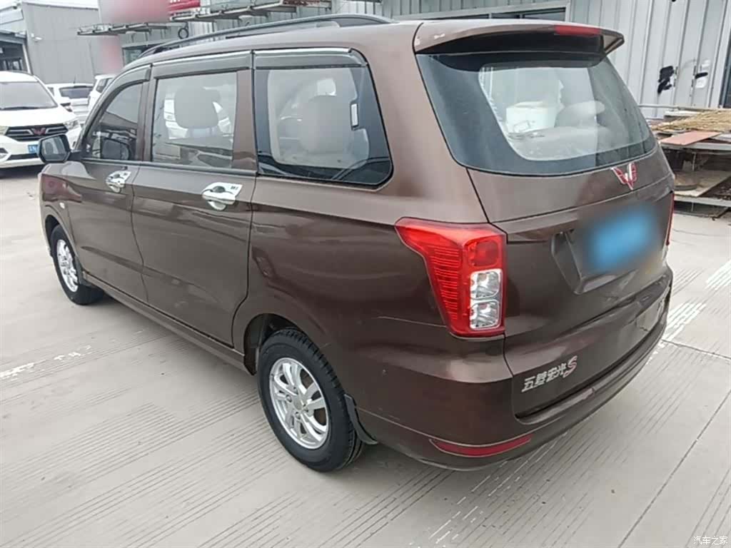 Wuling Hongguang, 2019 все фото