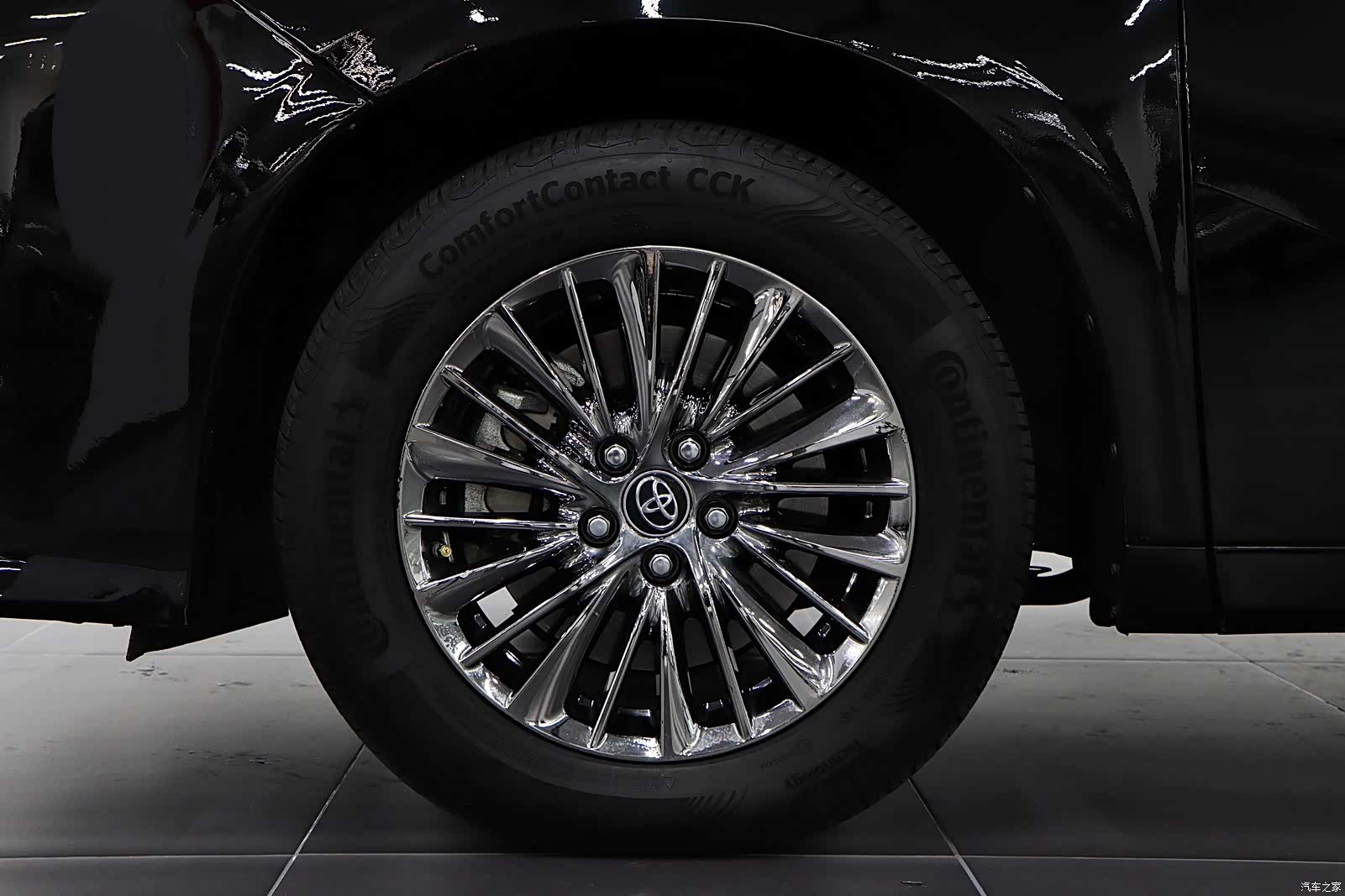 Toyota Vellfire, 2022 8