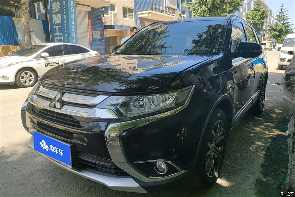 Mitsubishi Outlander, 2018 1