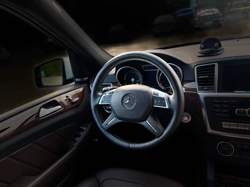 Mercedes-Benz GL grade