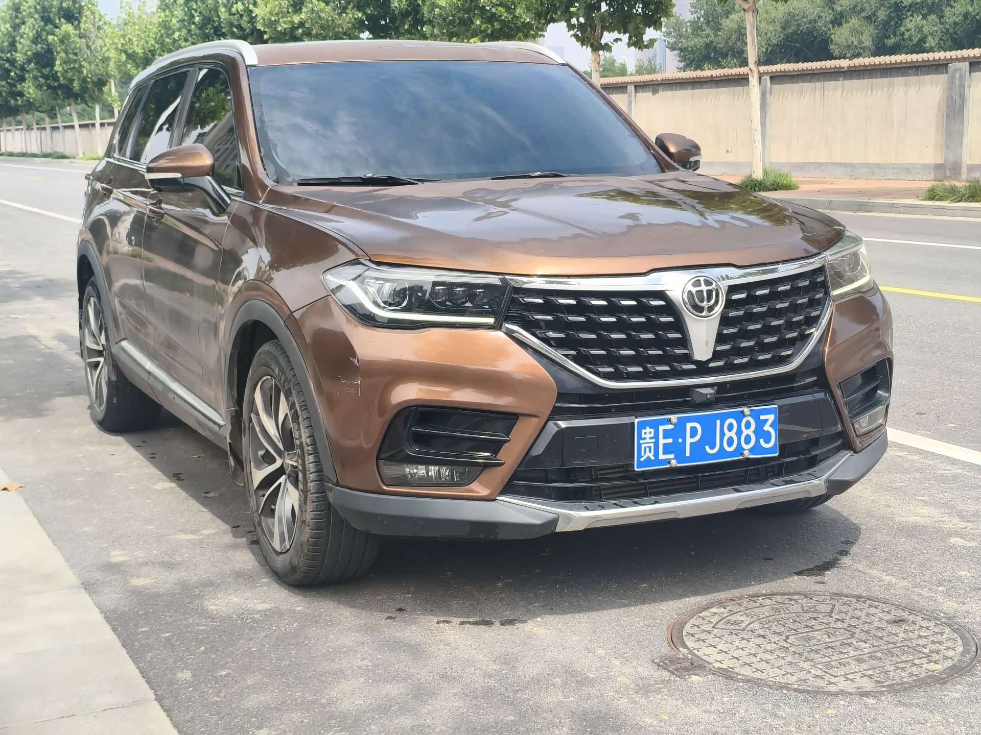 HuaChenZhongHua V7, 2018 3