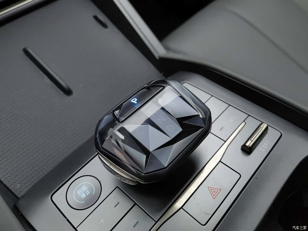 BYD Qin, 2025 13