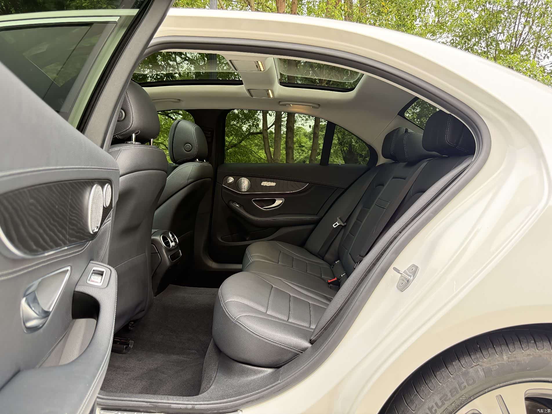 Mercedes-Benz C-Class, 2019 6