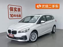 ����2ϵ�๦�����г� 2018�� 220i ������
