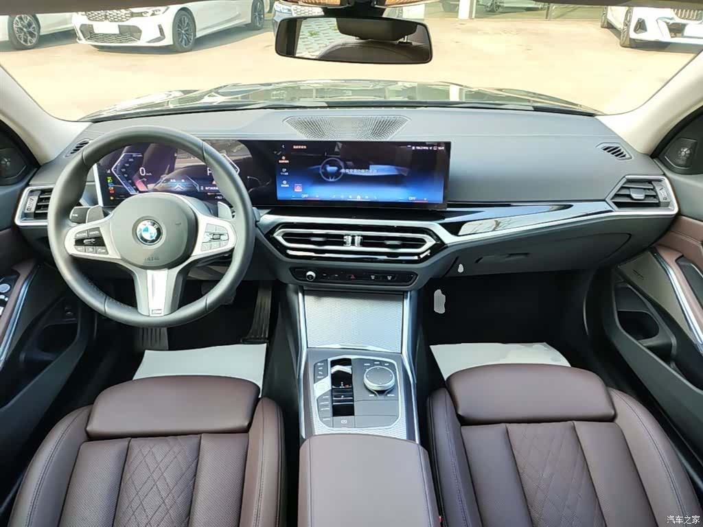 BMW 3 Series, 2025 10