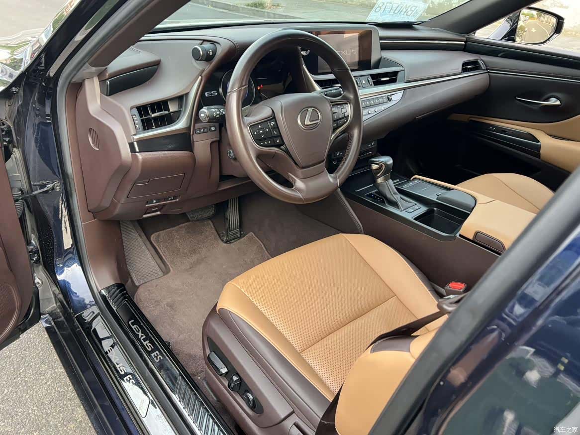 Lexus ES, 2020 6