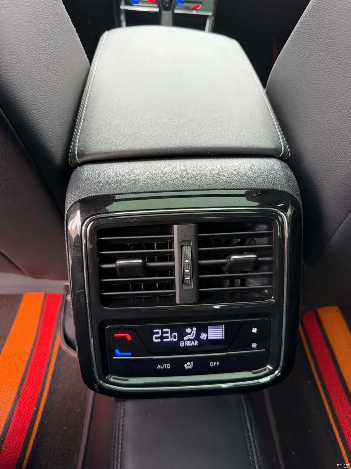 Volkswagen Passat, 2024 13