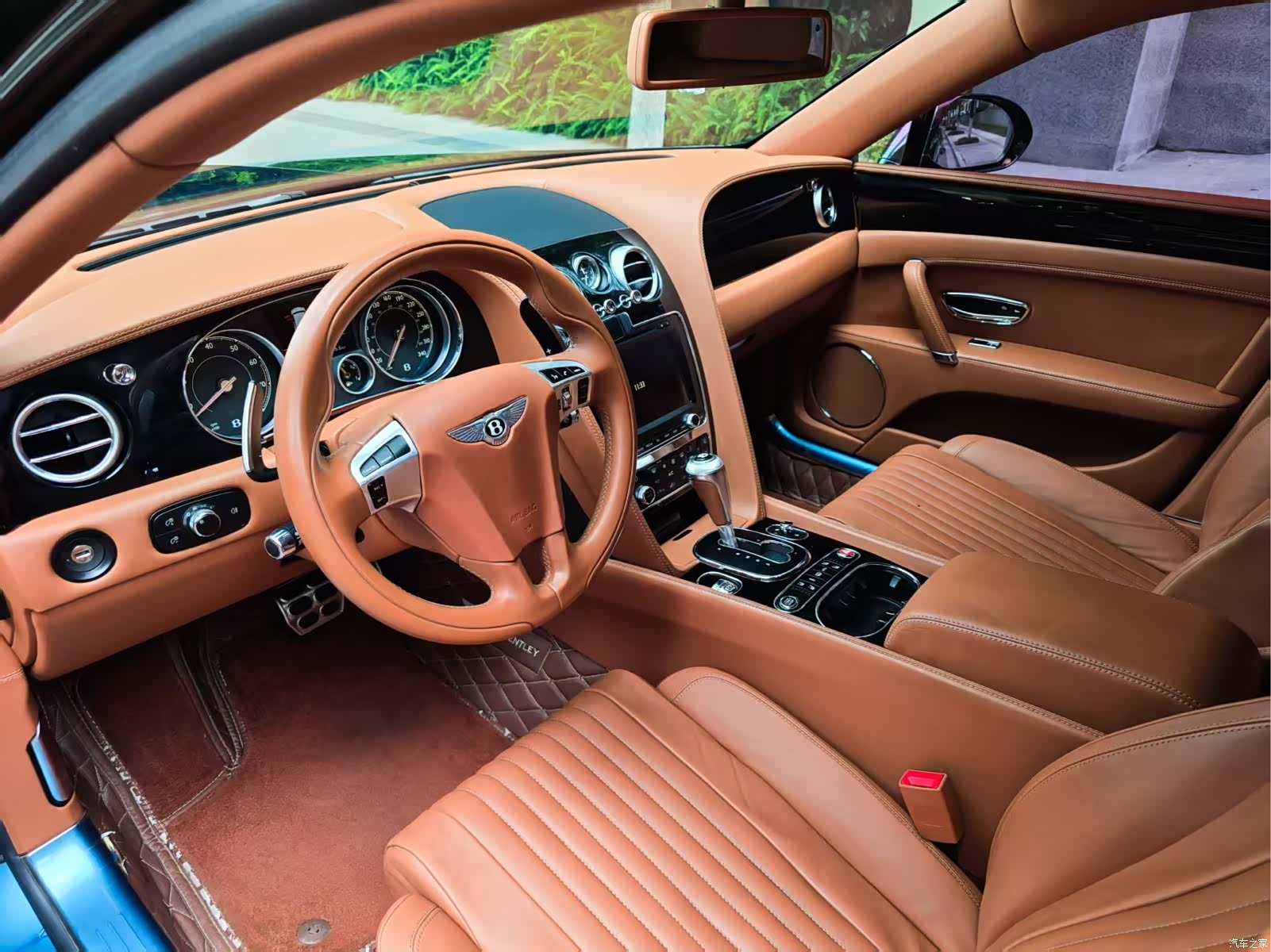 Bentley Flying Spur, 2018 4
