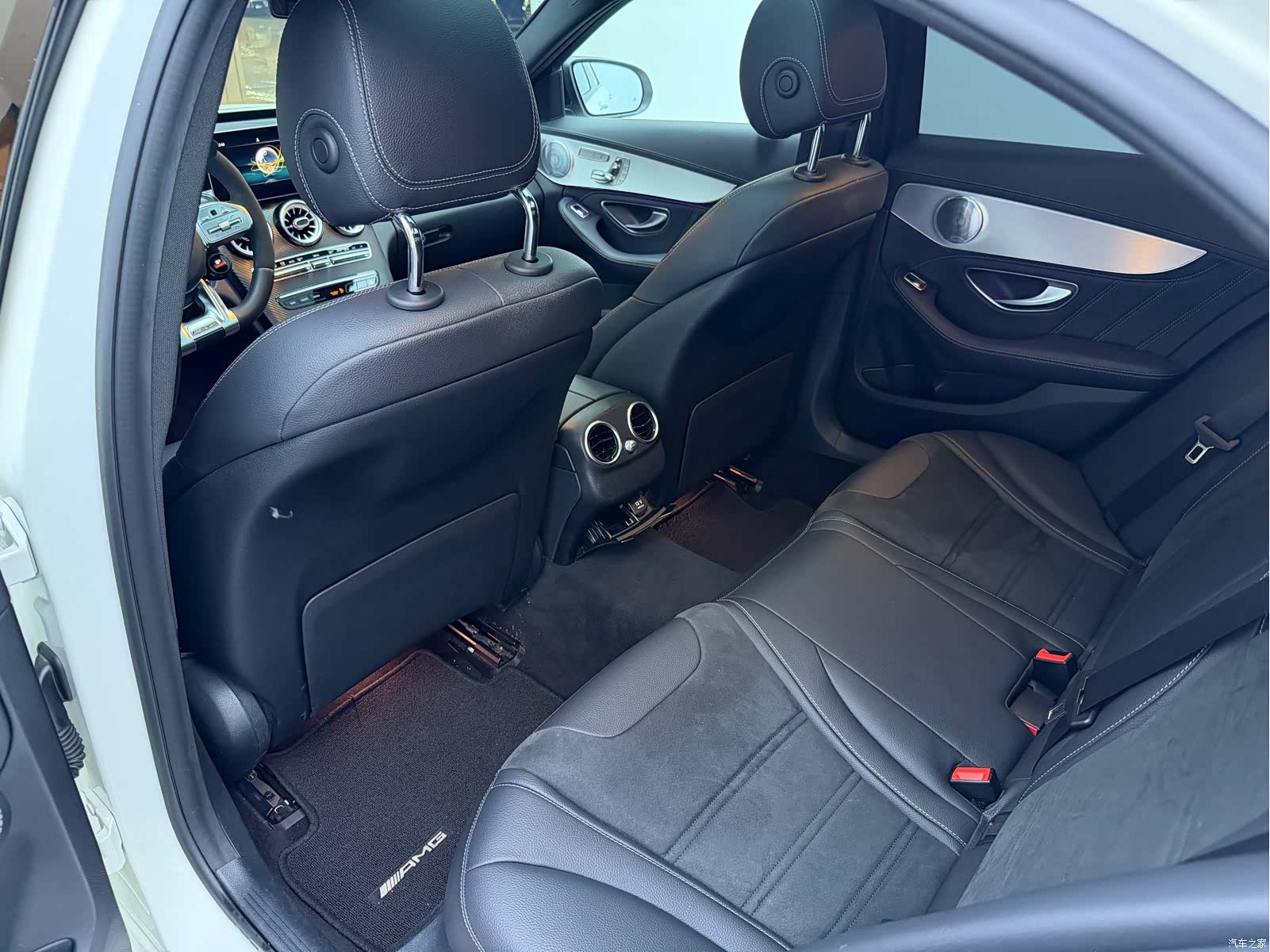 Mercedes-Benz C-Class, 2020 14