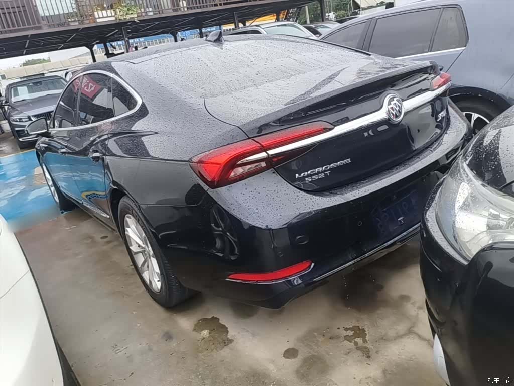 Buick LaCrosse, 2021 все фото