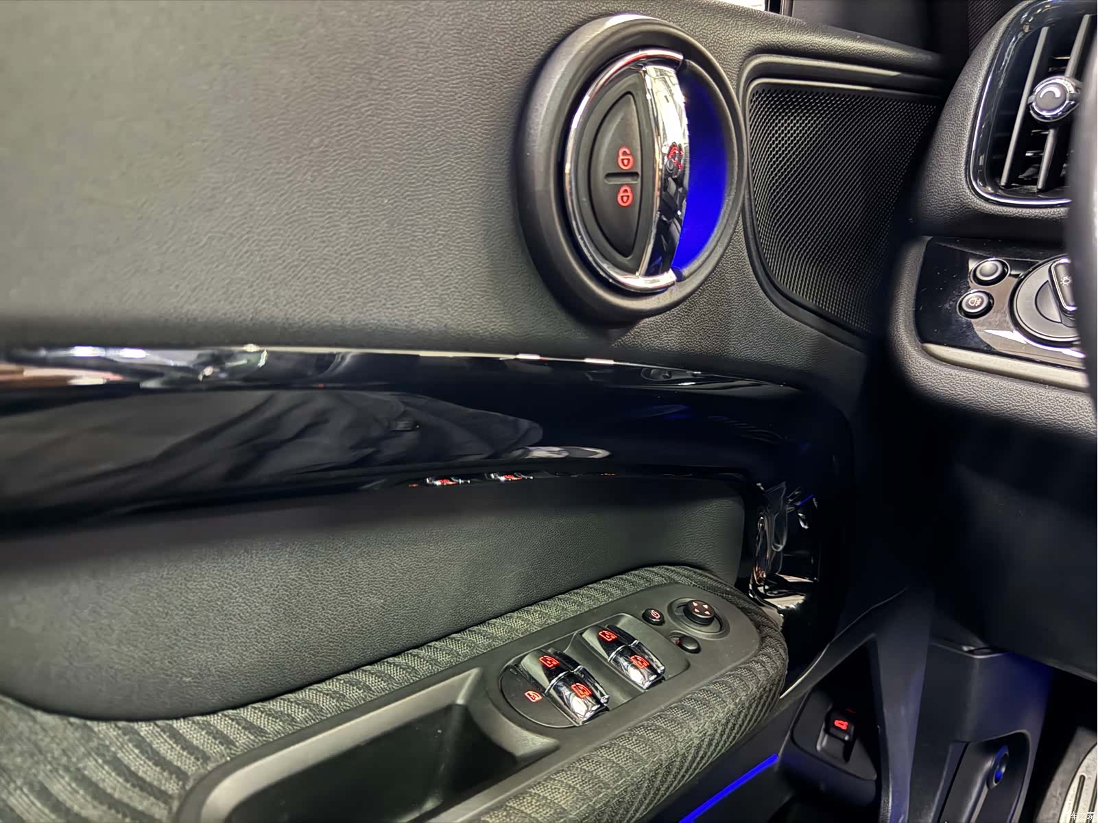 Mini Countryman, 2018 9