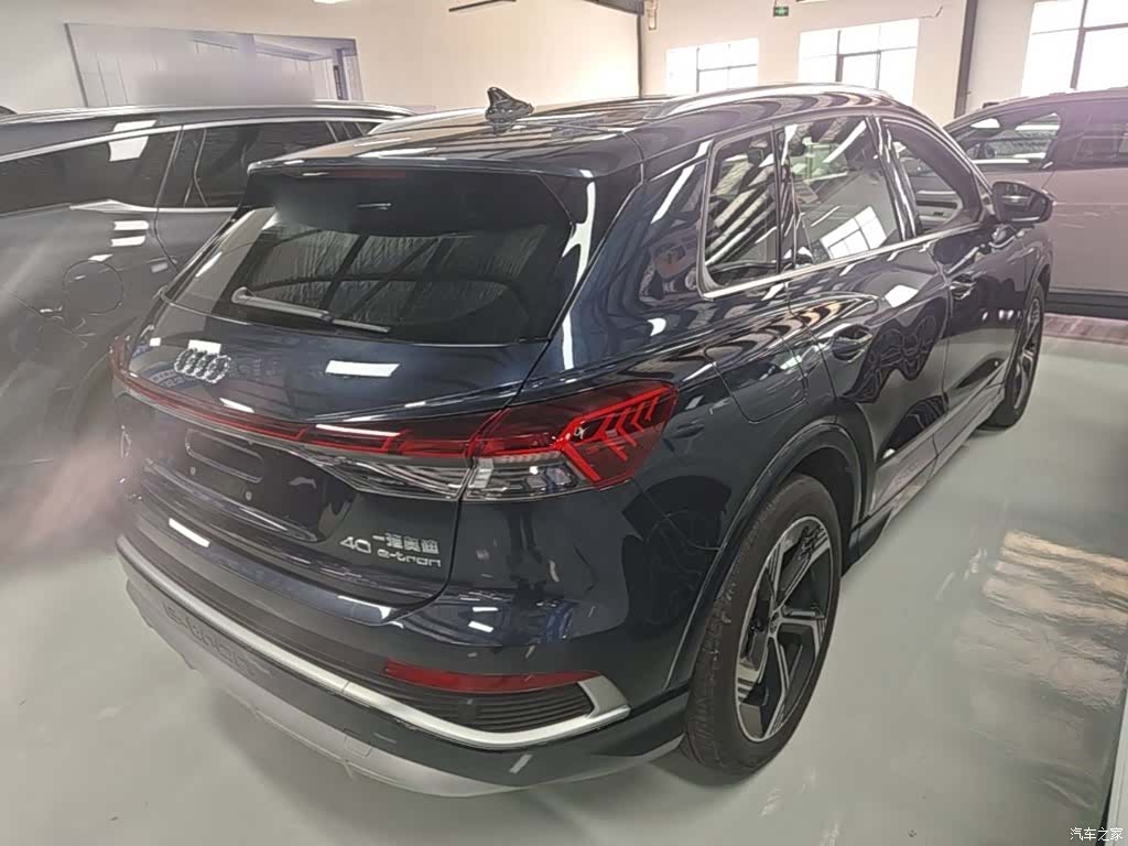 Audi Q4 e-tron, 2023 7